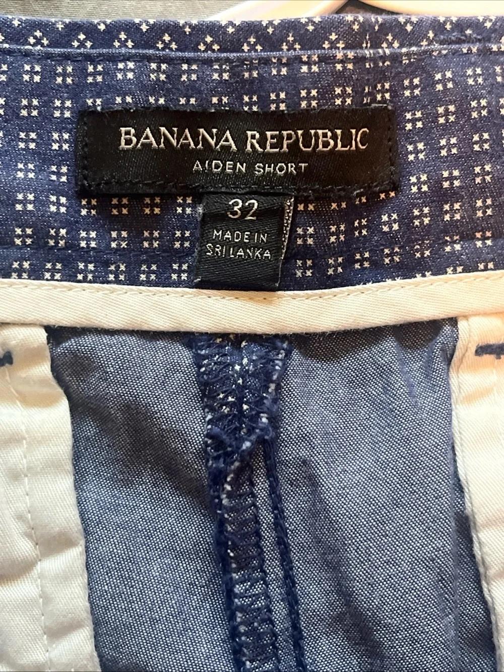 Men’s Banana Republic Aiden Chino Shorts Blue White Size 32